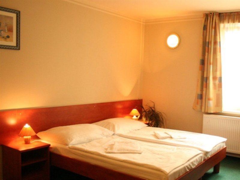 Hotel U Hvezdy Prague Ngoại thất bức ảnh